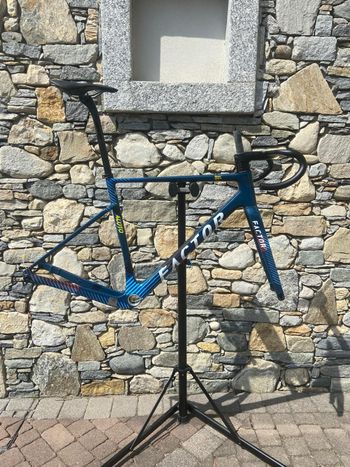FACTOR ALUTO RAPTOR BLUE Frameset 2026 Route & Gravel d'occasion