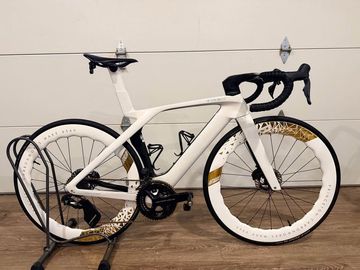 Used Carbon Pro Trek 2025 Urban, White — image 7 of 10