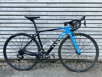 Gebrauchtes Canyon Ultimate CF SL 8.0 2020 2020 Road & Gravel, Blau — Bild 1 von 9