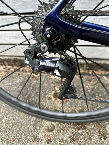 Gebrauchtes Canyon Ultimate CF SL 8.0 2020 2020 Road & Gravel, Blau — Bild 4 von 9
