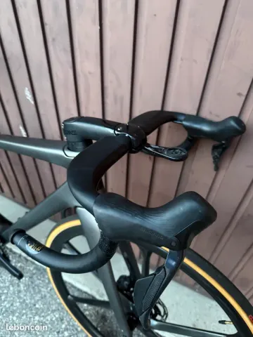 Tweedehands Enve Melee PRO RED 2025 2025 Road & Gravel — afbeelding 4 van 8