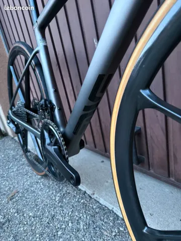 Tweedehands Enve Melee PRO RED 2025 2025 Road & Gravel — afbeelding 3 van 8