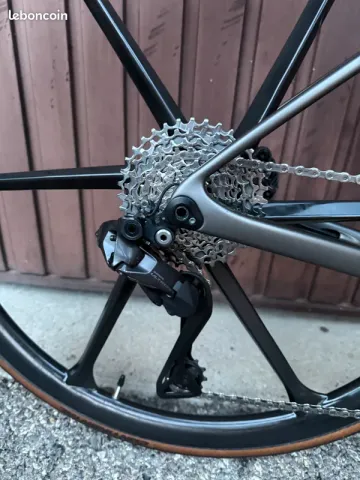 Tweedehands Enve Melee PRO RED 2025 2025 Road & Gravel — afbeelding 7 van 8
