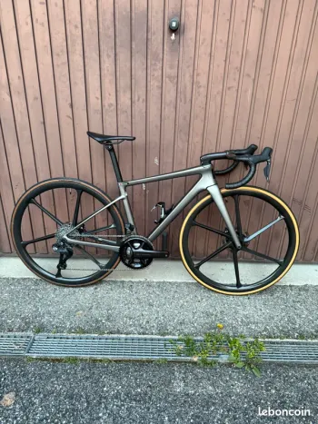 Brugt Enve Melee Premium RED 2025 2025 Road & Gravel