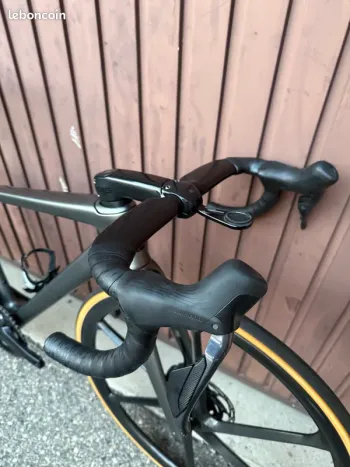 Brugt Enve Melee Premium RED 2025 2025 Road & Gravel — billede 4 af 7