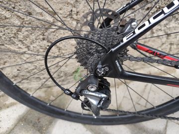 Focus cayo carbon Custom Shimano Ultegra 2017 Road & Gravel d'occasion — image 3 sur 3