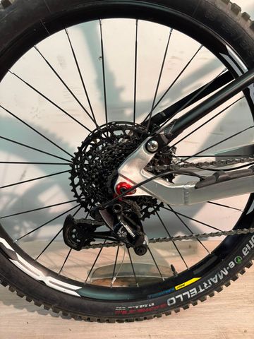 Gebrauchtes Fantic XMF 1.7 2025 2025 Mountainbike, Weiß, 29, 27.5 — Bild 15 von 16