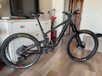 Używany Santa Cruz BRONSON GX AXS RSV / Carbon C 2024 2024 MTB