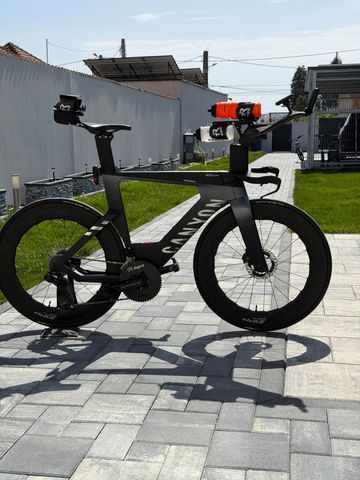 Käytetty Canyon Speedmax CFR Di2 2025 2025 Road & Gravel — kuva 7 / 7