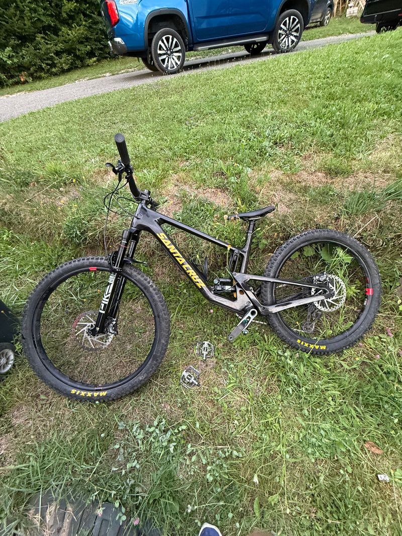 Použité Santa Cruz 5010 X0 AXS RSV / Carbon CC 2024 2024 MTB