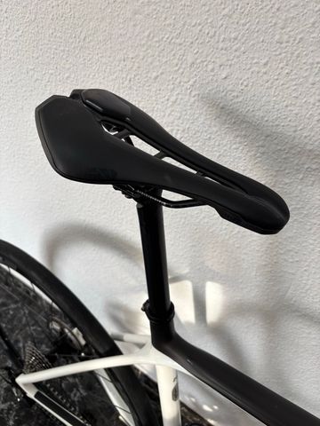 Gebrauchtes Scott Addict 20 disc 2021 2021 Road & Gravel, Weiß — Bild 6 von 8