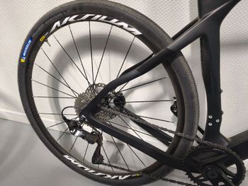 Used Générique Custom Shimano 105 2023 Road & Gravel, Black — image 11 of 12