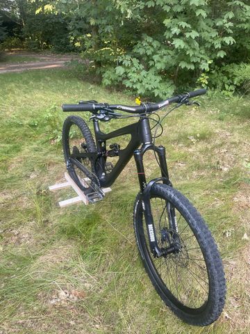 Used Santa Cruz Nomad C S 2017 2017 Mountainbike, Black — image 2 of 8