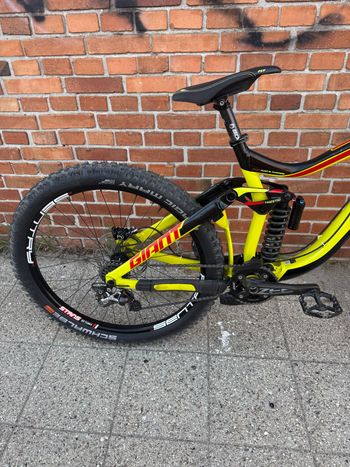 Giant Glory Shimano Saint 2016 Mountainbike usato, Rosso — immagine 5 di 12