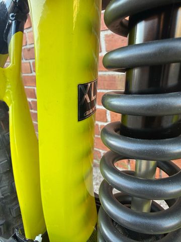 Gebrauchtes Giant Glory Shimano Saint 2016 Mountainbike, Rot — Bild 6 von 12