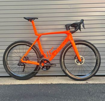 Used Trek Madone SLR 9 Gen 8 Dura Ace Lightweight Aero Road bike Large Trek Madone Slr 9 2025 Urban & Touring