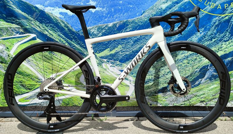 Specialized S-Works SL8 Shimano Ultegra Di2 2x12 2024 Road & Gravel d'occasion