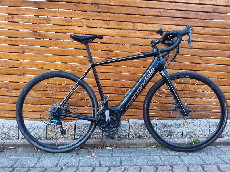 Używany Cannondale Synapse Neo 3 2019 Road & Gravel — zdjęcie 1 z 7