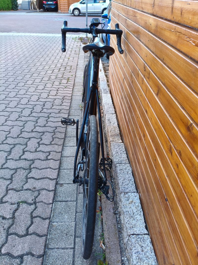 Używany Cannondale Synapse Neo 3 2019 Road & Gravel — zdjęcie 4 z 7