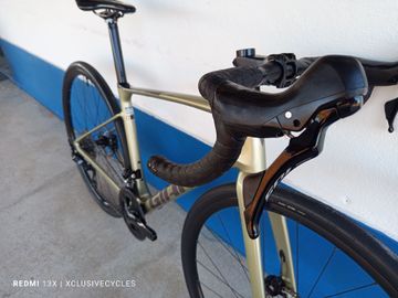 Gebrauchtes Giant Defy Advanced 2 2024 2024 Road & Gravel, Hellgrau — Bild 3 von 11