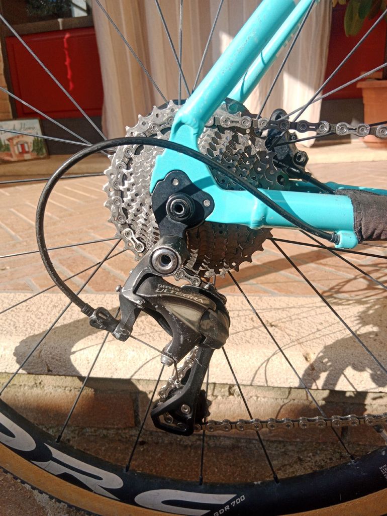 Brugt Bianchi Impulso Shimano Ultegra 2022 Road & Gravel — billede 3 af 5