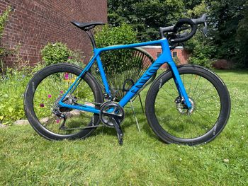 Použité Canyon Endurace CF SL Disc 8.0 Di2 2020 2020 Road & Gravel