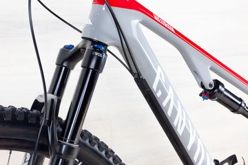 Used Canyon Neuron CF 8 2023 Mountainbike, Light Gray — image 15 of 17