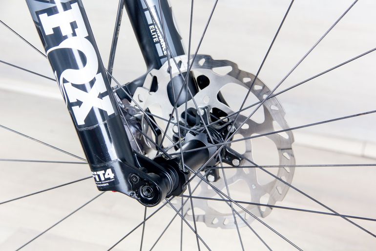 Used Canyon Neuron CF 8 2023 Mountainbike, Light Gray — image 10 of 17