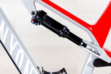 Used Canyon Neuron CF 8 2023 Mountainbike, Light Gray — image 13 of 17