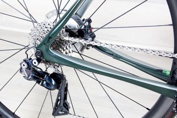 Used Cannondale Synapse Hi-Mod 2019 Road & Gravel, Green — image 8 of 18