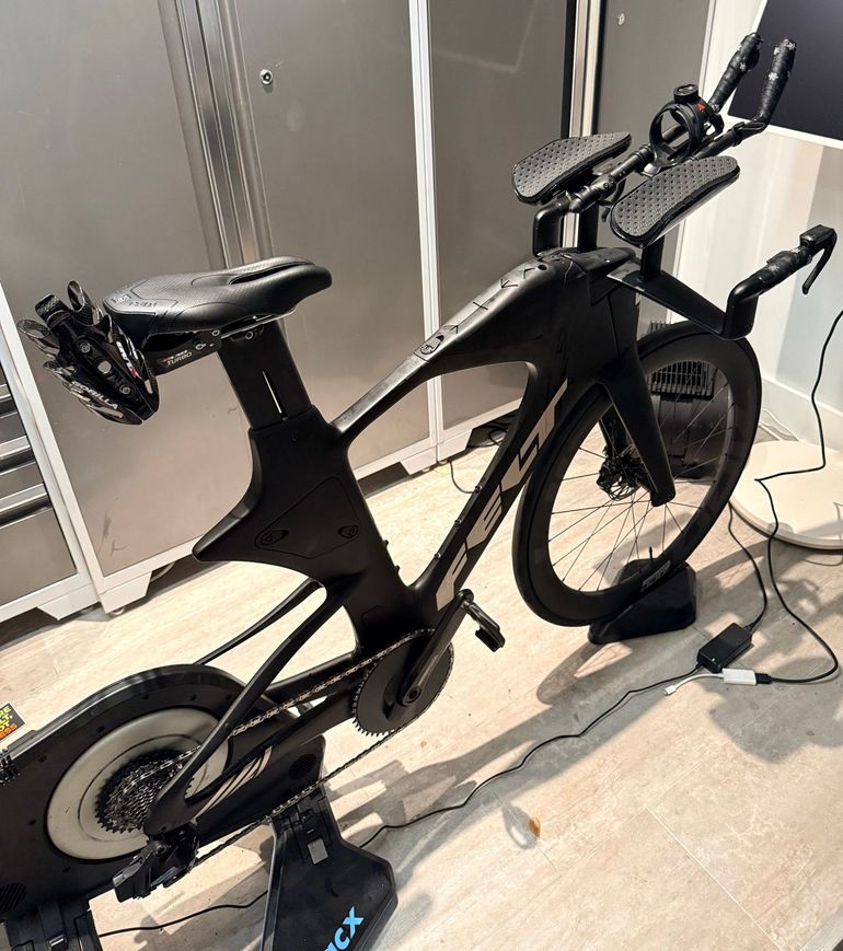 Felt IA FRD 2.0 Ultimate Force eTap AXS 2025 | buycycle