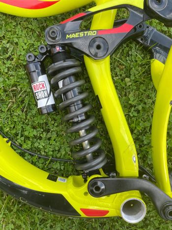 Brugt Giant Glory 27.5 2 2016 Frameset 2016 Mountainbike — billede 15 af 17