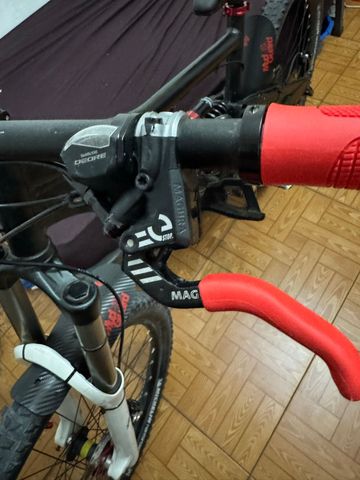Used Other Brands Custom Shimano Deore XT 2015 Mountainbike, Black, 26 — image 4 of 7