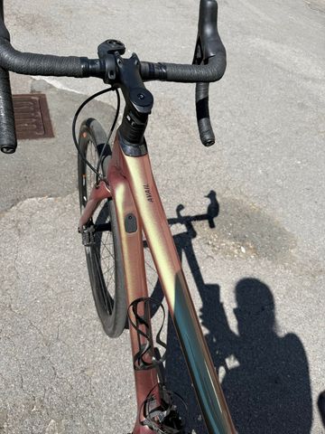 Liv Avail Advanced Pro 1 2023 2023 Road & Gravel usato, Rosso — immagine 17 di 18