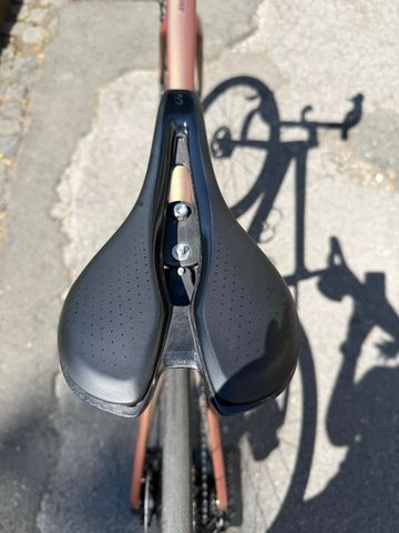 Liv Avail Advanced Pro 1 2023 2023 Road & Gravel usato, Rosso — immagine 6 di 18