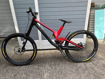 Brugt Canyon Sender CF 2016 Mountainbike — billede 1 af 9