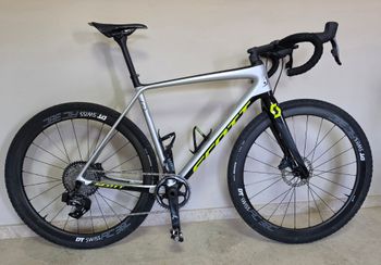 Używany Scott Addict CX RC 2019 2019 Road & Gravel