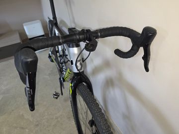 Used Scott Addict CX RC 2019 2019 Road & Gravel, Light Gray — image 4 of 6