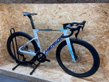 Used Merida Reacto Shimano 105 Di2 2025 Road & Gravel, White — image 2 of 4