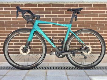 Použité Bianchi Specialissima PRO Ultegra Di2 2024 2024 Road & Gravel