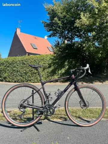 Used Giant Revolt Advanced 2 2021 Road & Gravel