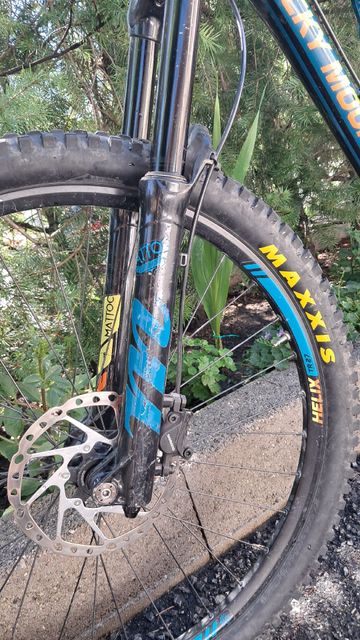 Used Rocky Mountain Altitude 730 2016 2016 Mountainbike, Blue, 27.5 — image 4 of 5