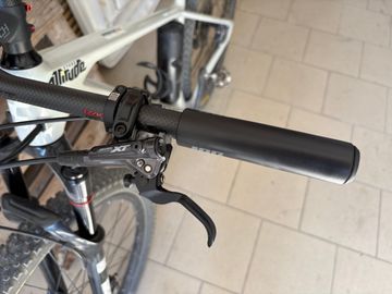 Gebrauchtes CUBE REACTION C:62 PRO 2022 2022 Mountainbike, Hellgrau, 29 — Bild 2 von 6