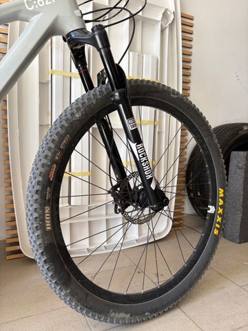 Gebrauchtes CUBE REACTION C:62 PRO 2022 2022 Mountainbike, Hellgrau, 29 — Bild 6 von 6