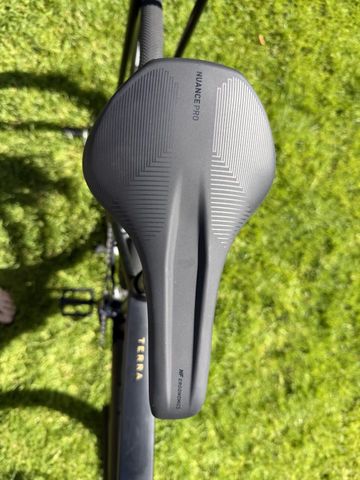 Orbea TERRA H30 2021 2021 Road & Gravel usato, Nero — immagine 7 di 20