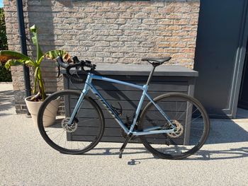 Giant Contend AR 1 2025 2025 Route & Gravel d'occasion
