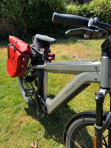 Used Riese & Müller Supercharger Rohloff Speedhub 2023 Urban, Light Gray — image 3 of 14
