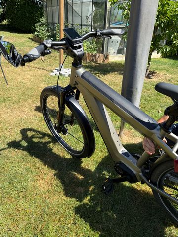 Used Riese & Müller Supercharger Rohloff Speedhub 2023 Urban, Light Gray — image 9 of 14
