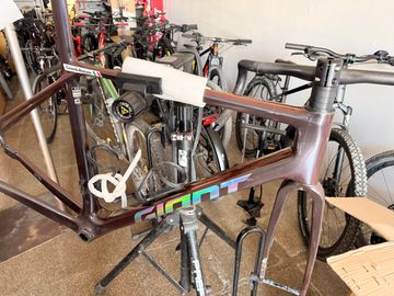 Brugt Giant TCR Advanced SL 0 Red 2025 Frameset 2025 Road & Gravel — billede 2 af 5