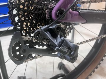 Santa Cruz Megatower SRAM GX Eagle 2025 Mountainbike d'occasion — image 12 sur 16